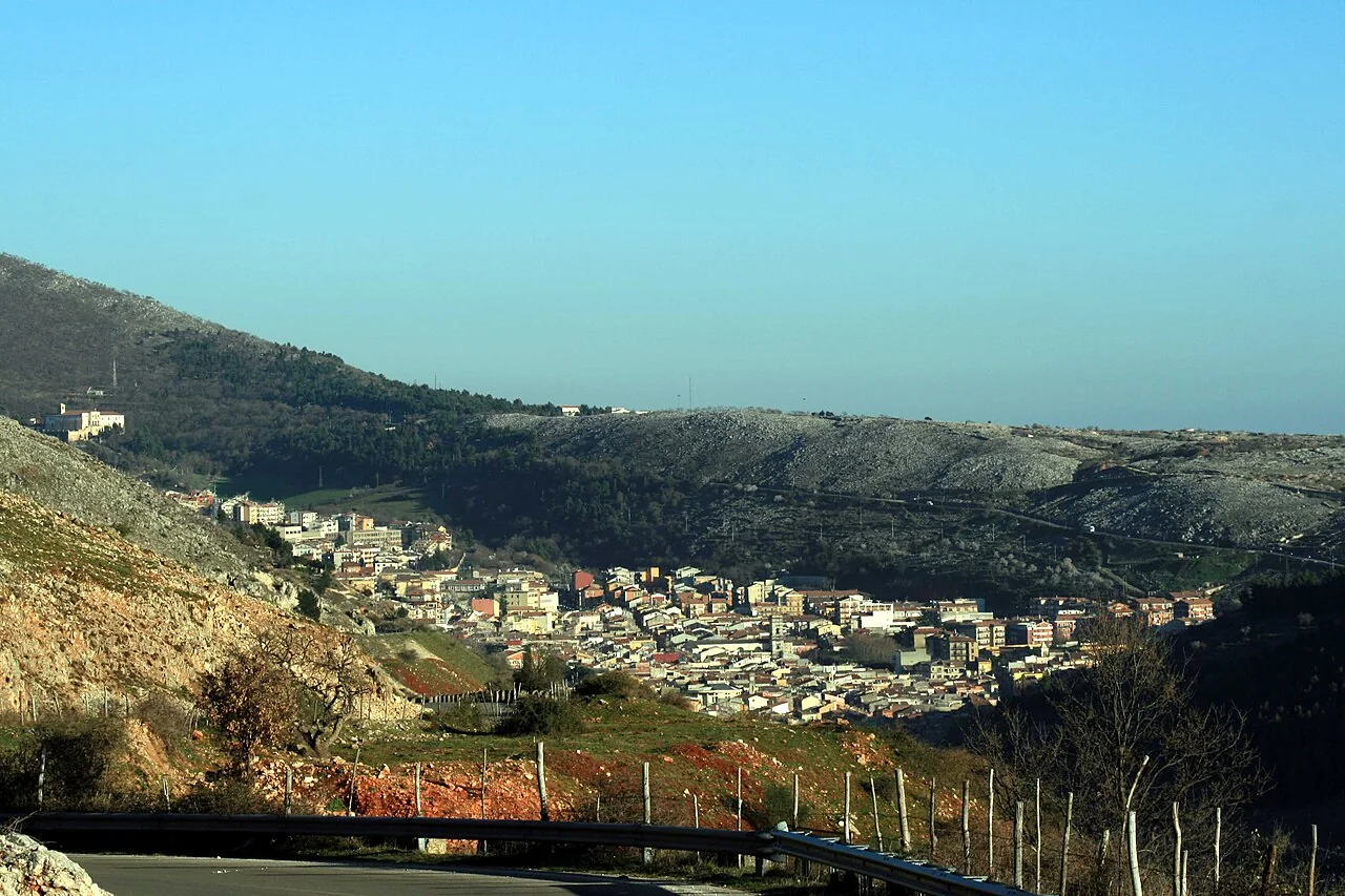 Panorama dell'abitato di San Marco in Lamis tra le colline